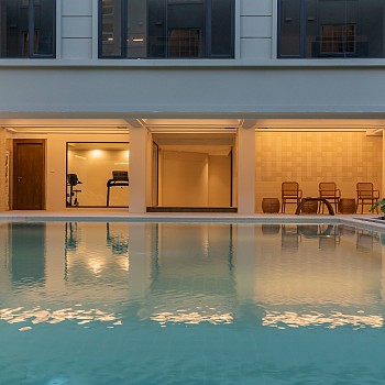 Swimming Poolalt=